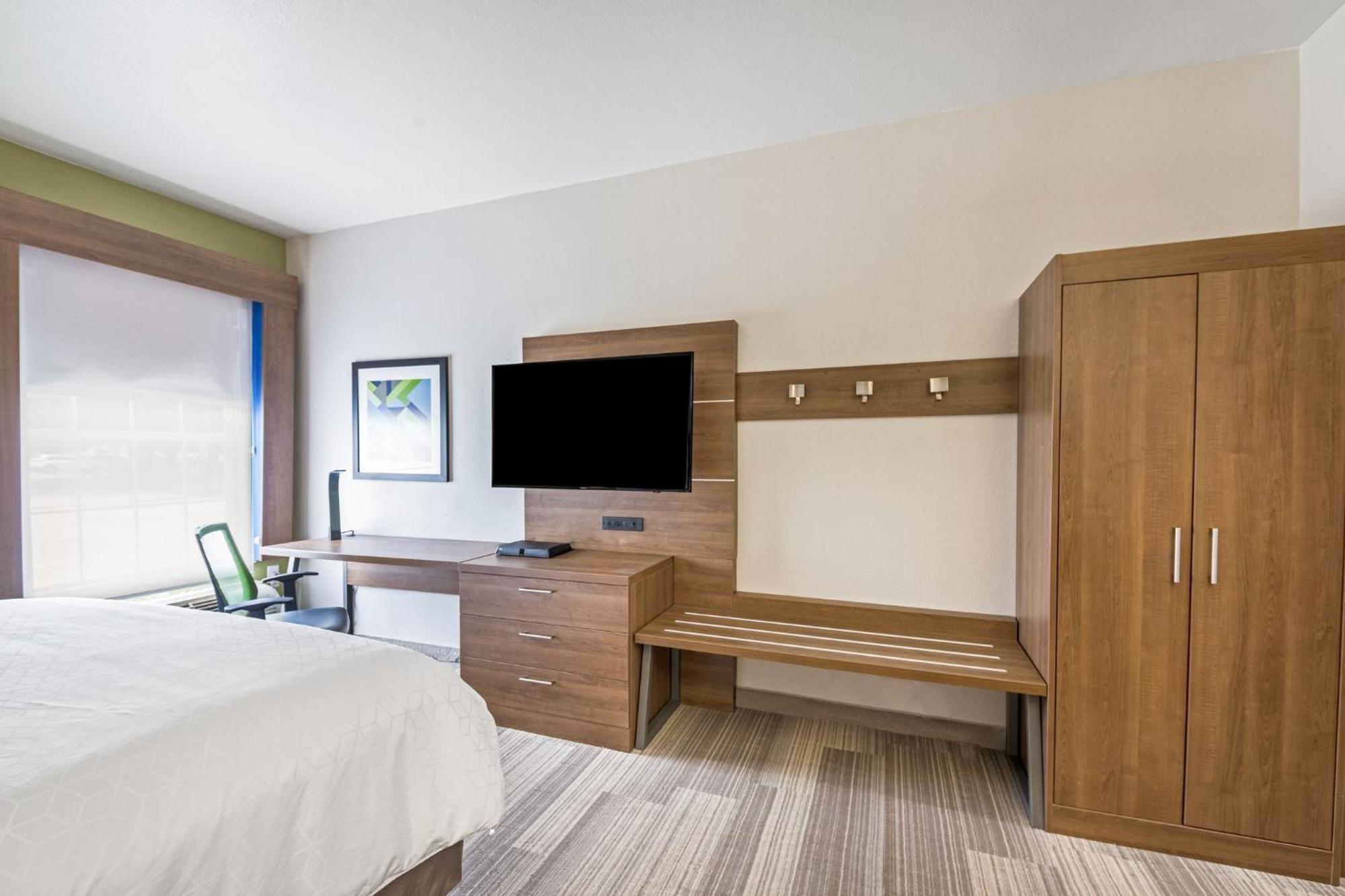 Holiday Inn Express Hotel & Suites Columbus By Ihg Dış mekan fotoğraf