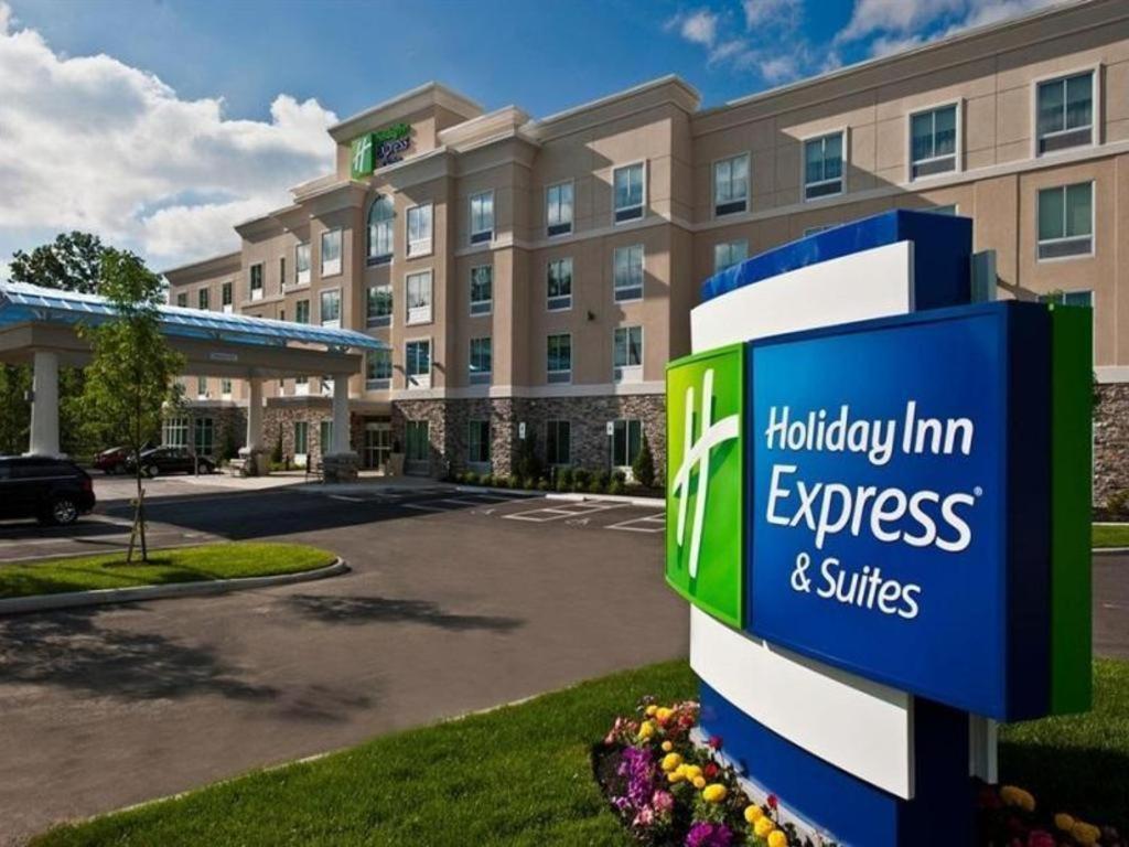 Holiday Inn Express Hotel & Suites Columbus By Ihg Dış mekan fotoğraf